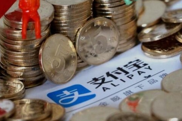 请问大家做自媒体怎样做吸粉比较快？